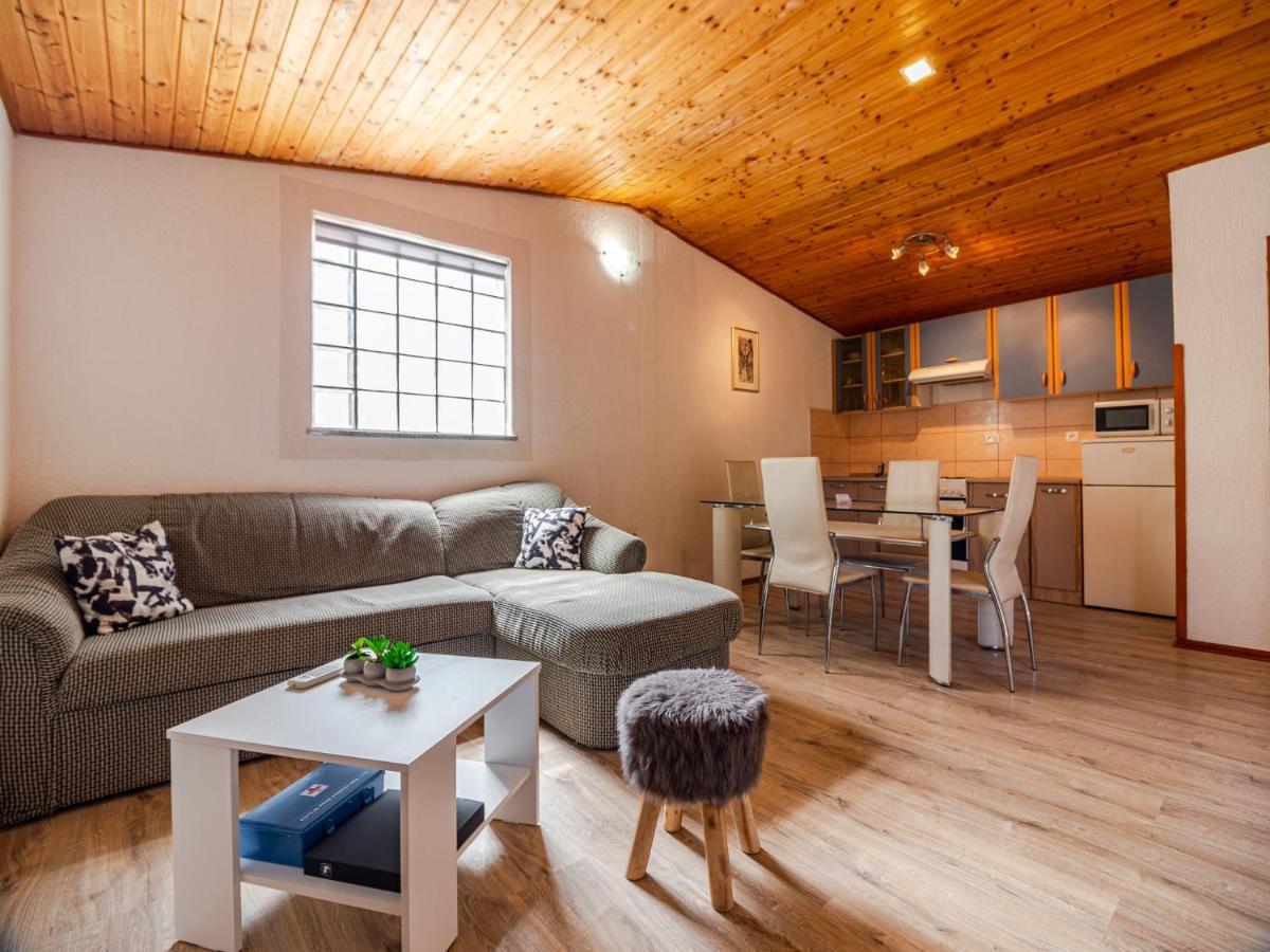Apartmani Arijana Медулин Екстериор снимка