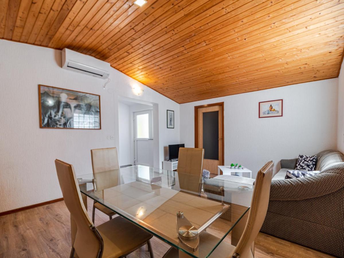 Apartmani Arijana Медулин Екстериор снимка